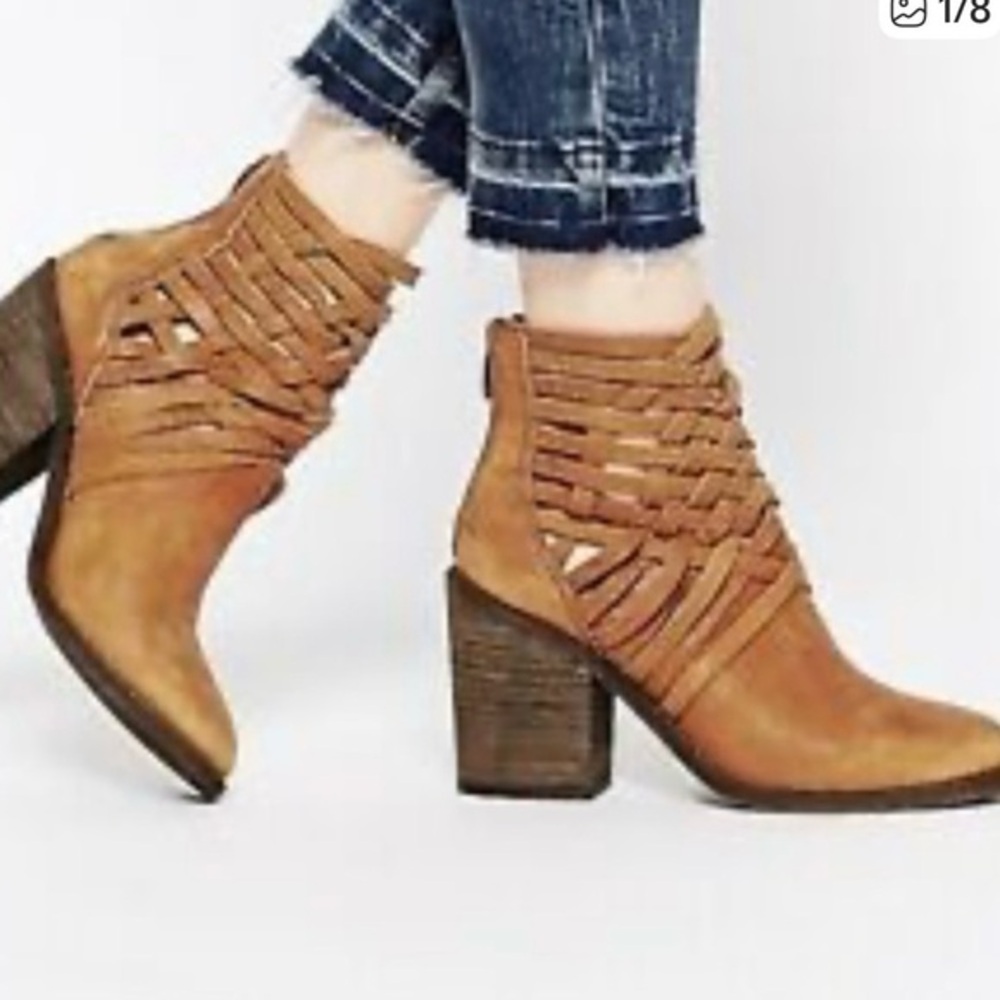 Free People Carrera heel Ankle booties Strappy size 6